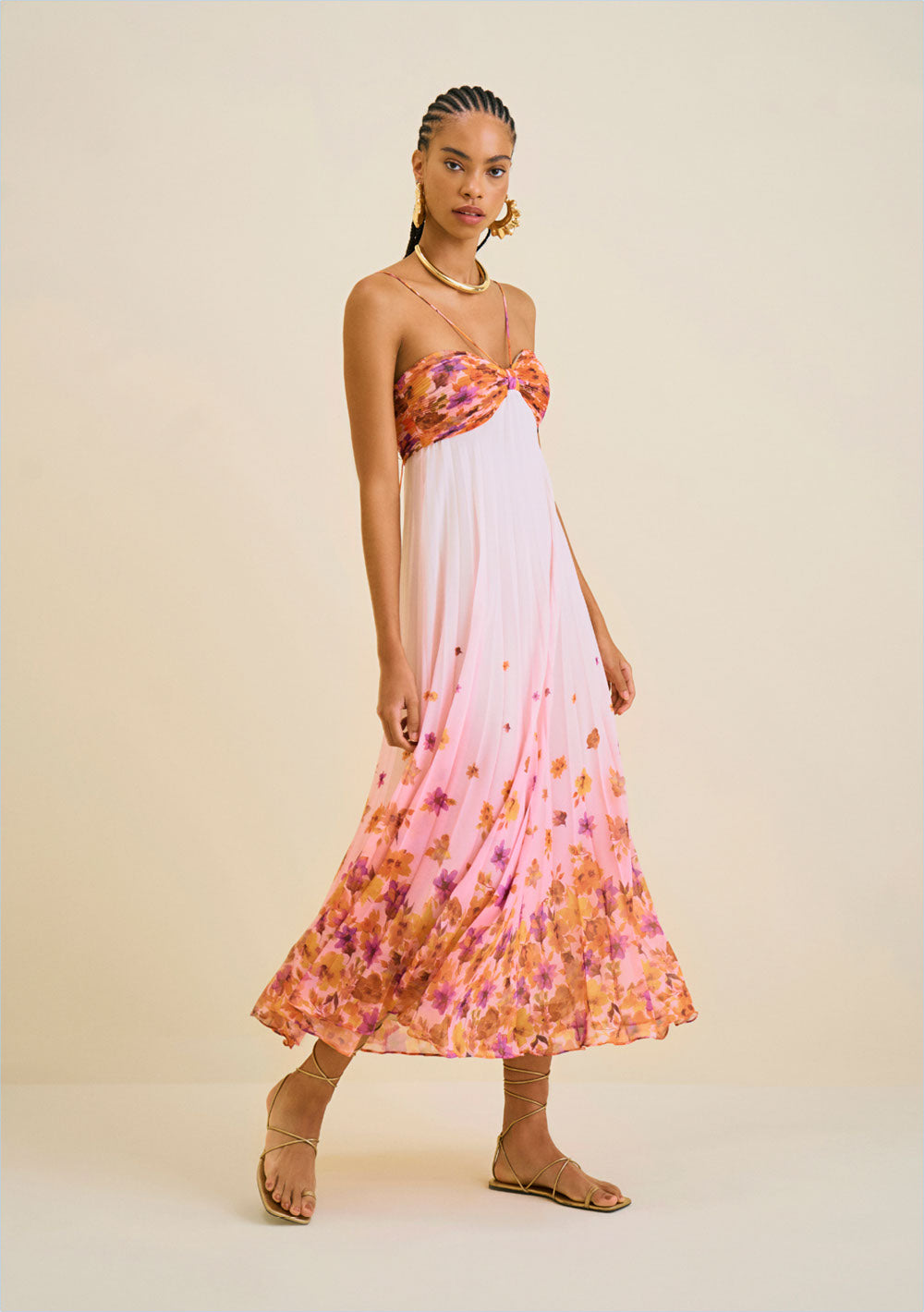 Vestido Largo Escote Ajustable Con Plisado