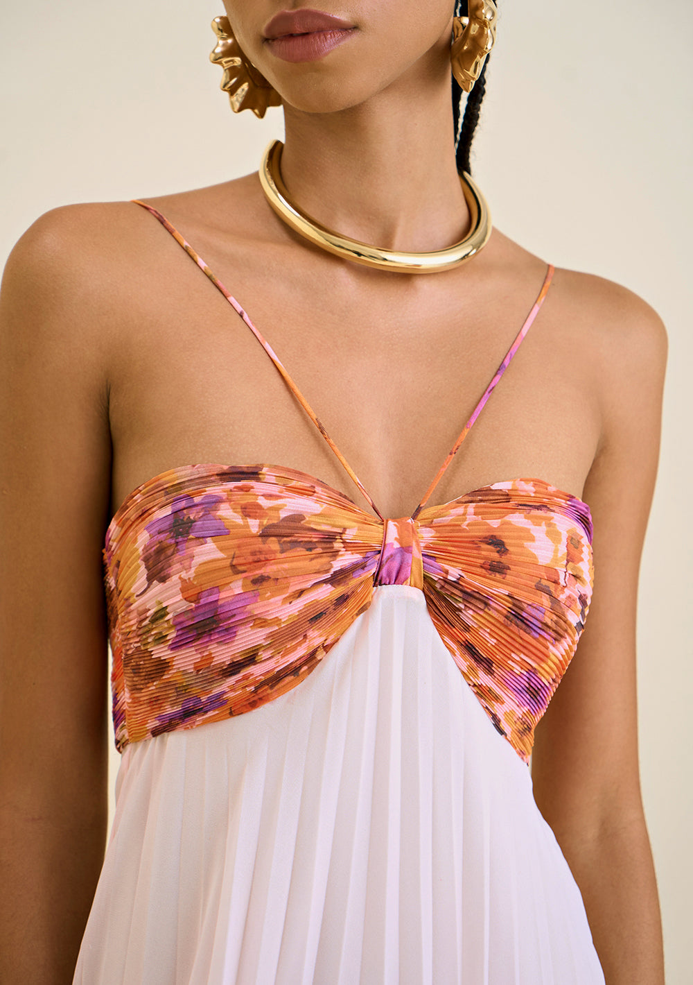 Vestido Largo Escote Ajustable Con Plisado