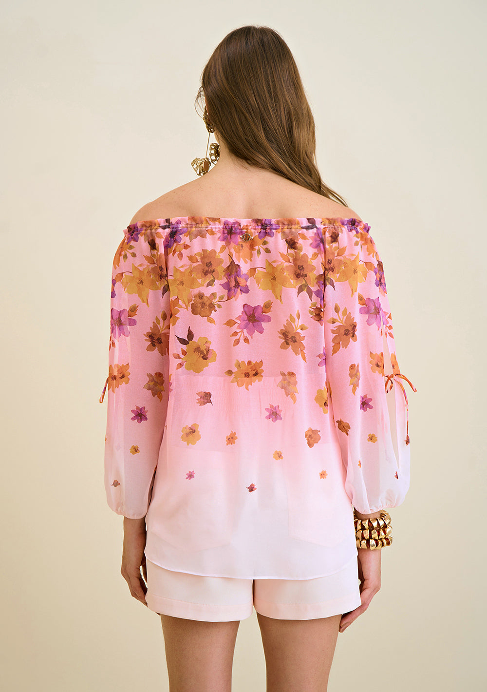 Bata Escote en V Con Amarre