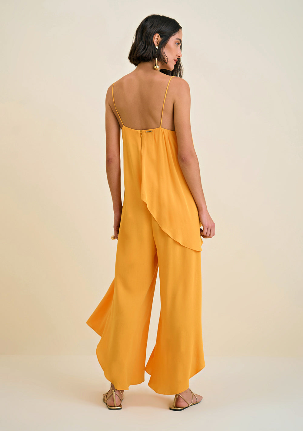 Enterizo Recto Detalle de Superposición