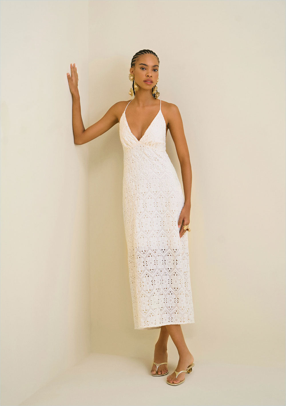 Vestido Ajustado Escote En V Con Tirante Mid