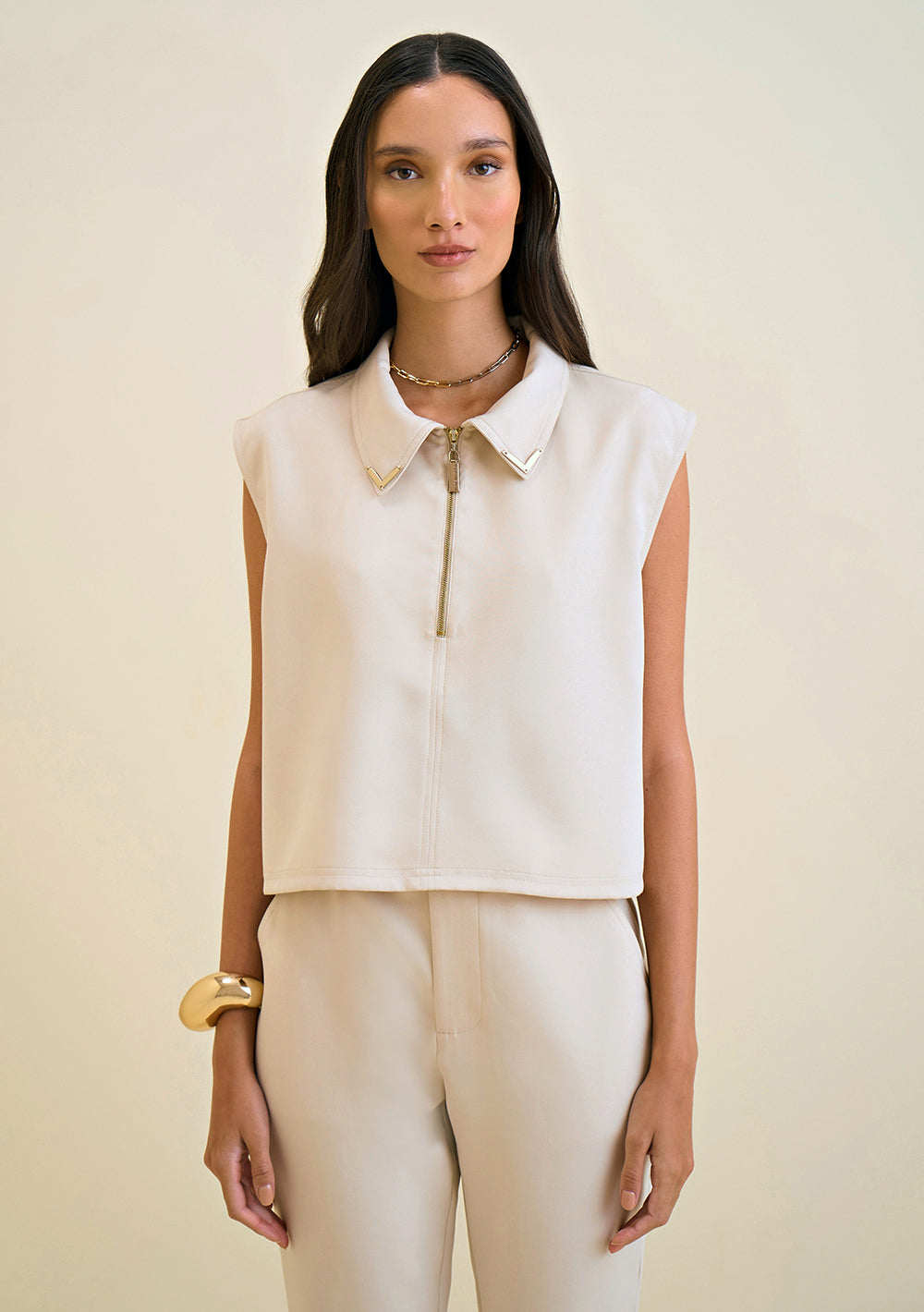 Blusa Escote en V Mangas Cortas con Cierre