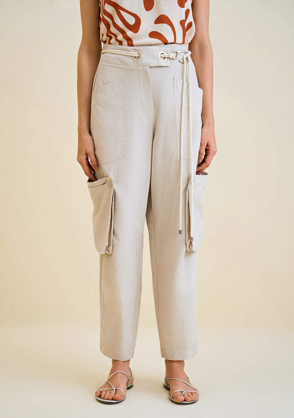 Pantalón Cargo Tiro Medio