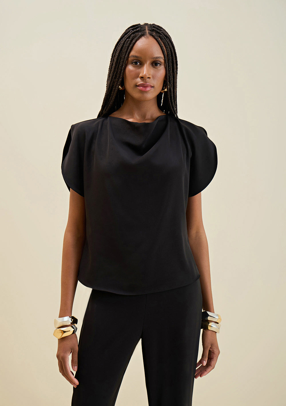 Blusa Suelta Escote Canoa Mangas Cortas