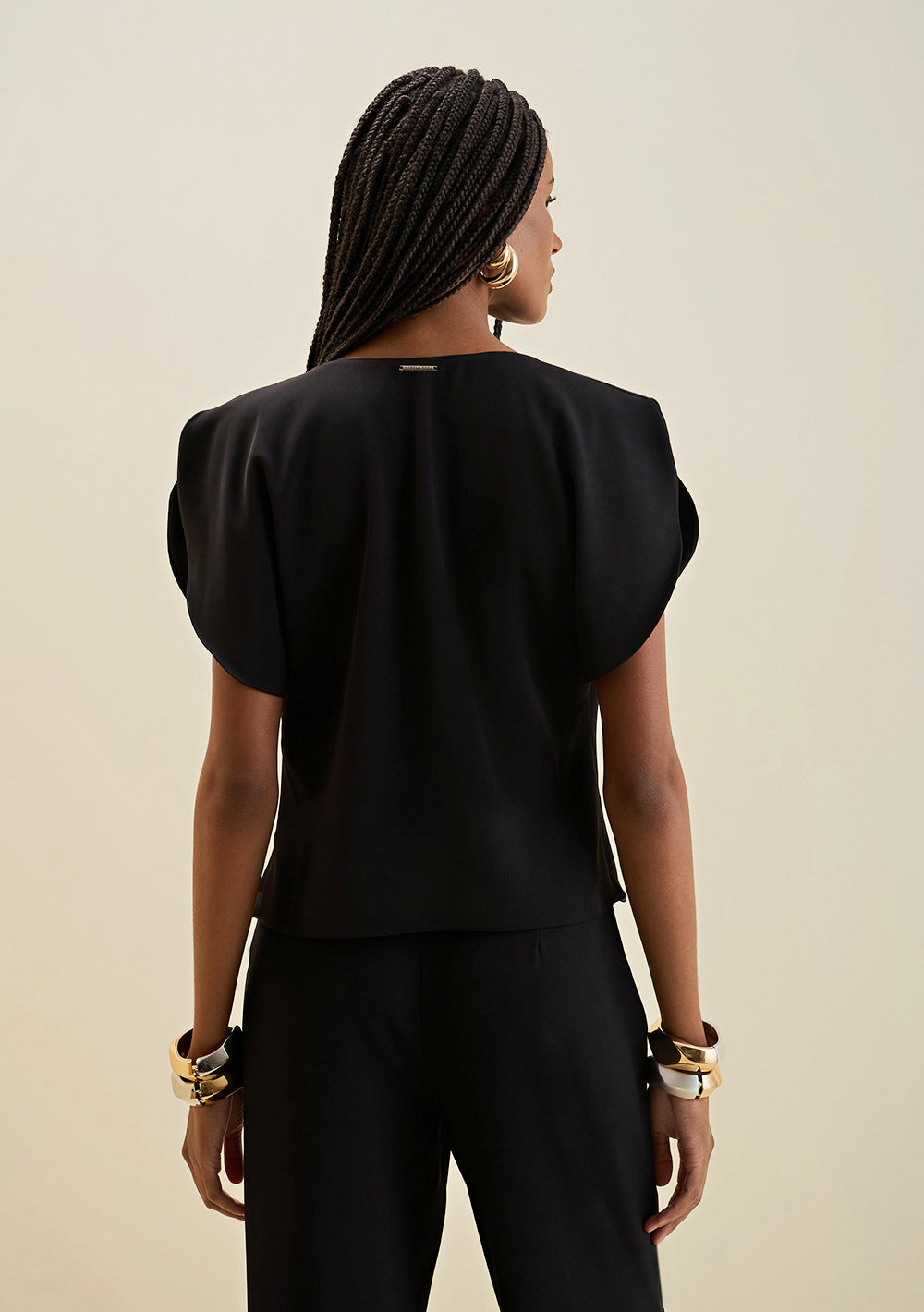 Blusa Suelta Escote Canoa Mangas Cortas