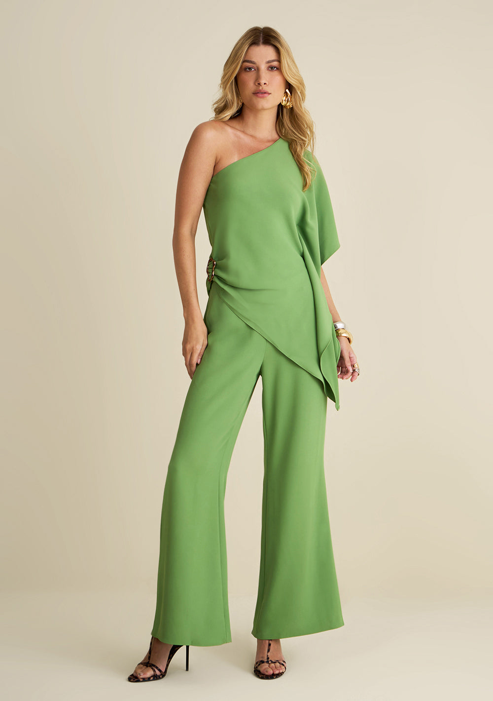 Blusa Suelta Un Solo Hombro Sin Tirantes