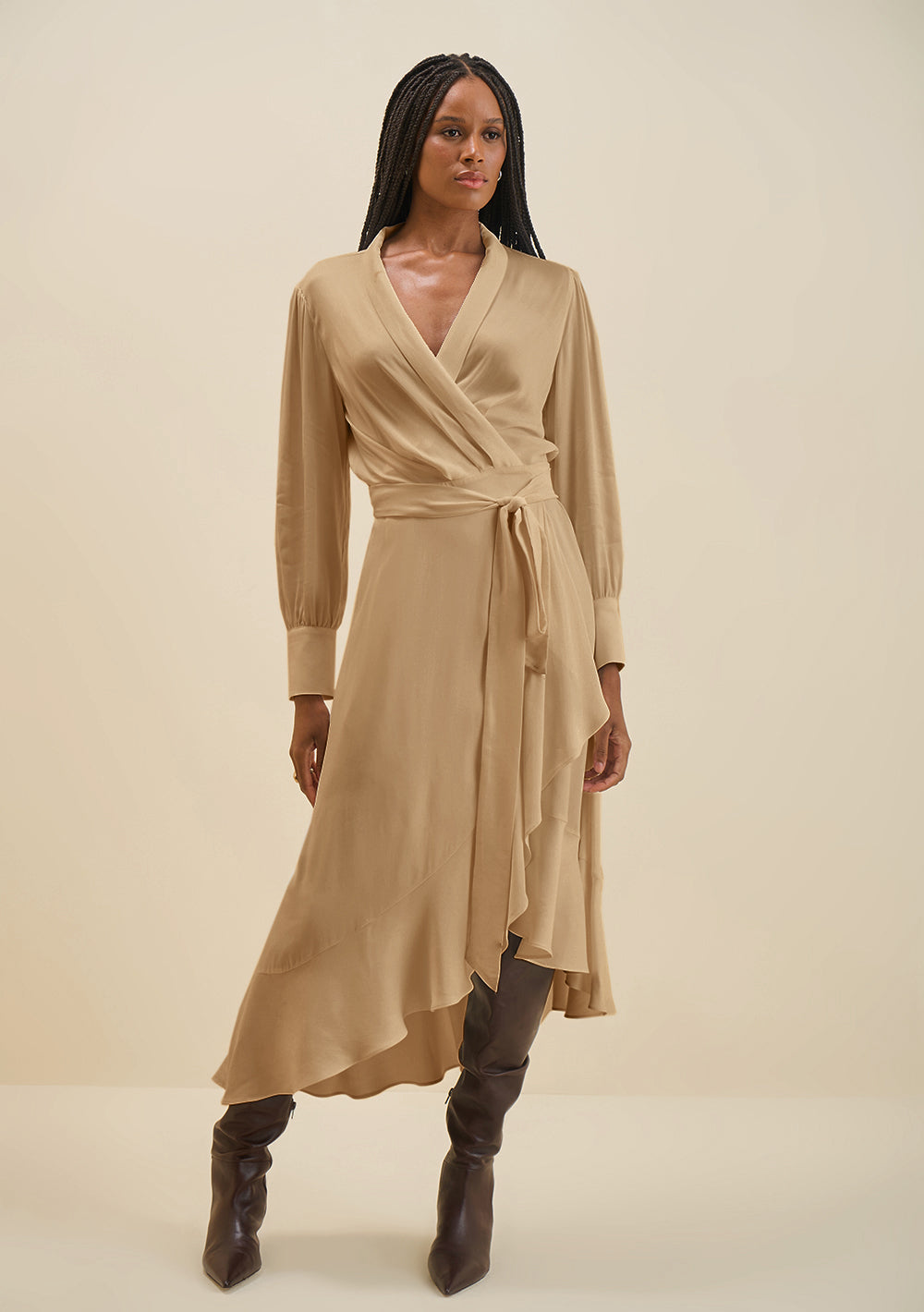 Vestido Suelto Escote Cruzado Mangas Largas Midi