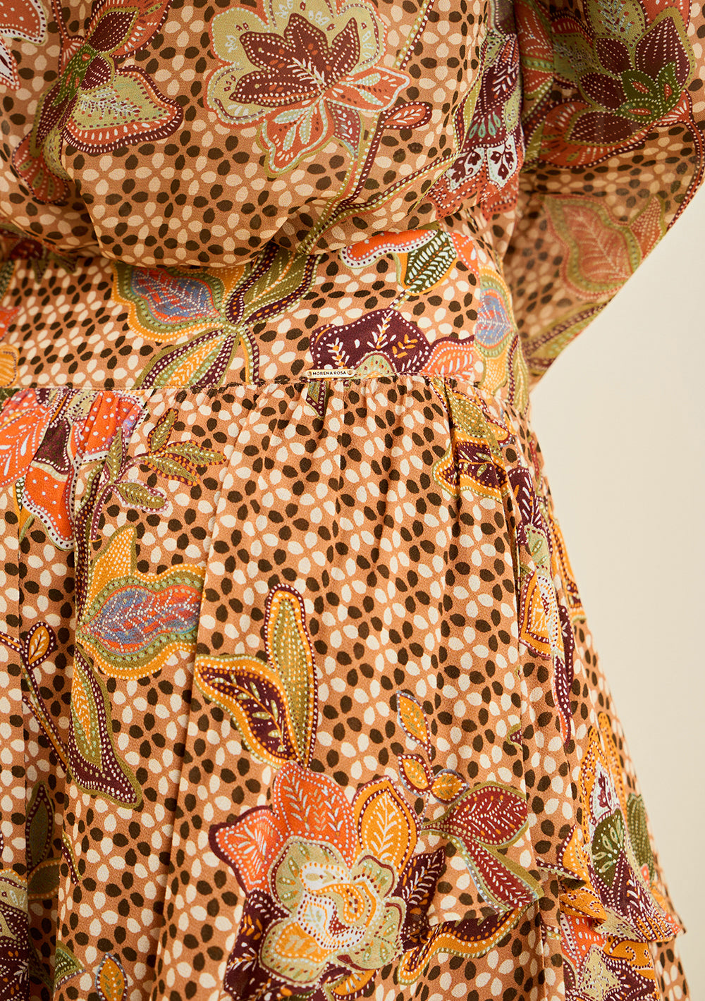 Pollera Evasé Tiro Alto Corta