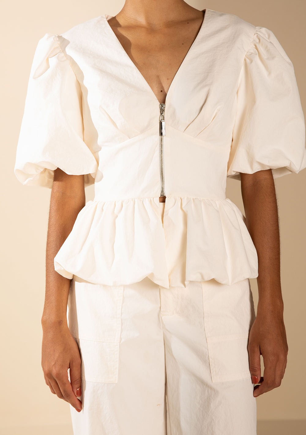 Blusa Escote en V Mangas Cortas