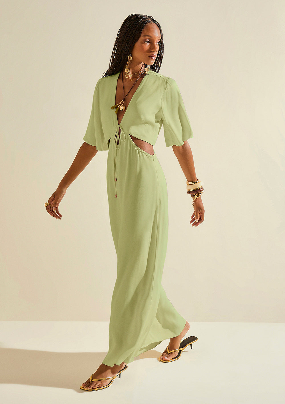 Vestido Ajustado Escote en V Mangas Cortas Largo