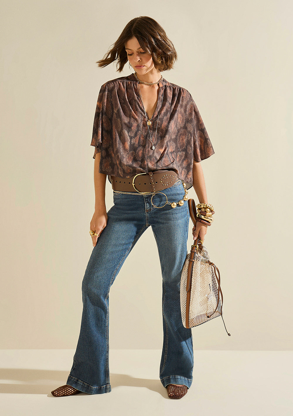 Blusa Suelta Escote en V Mangas Cortas