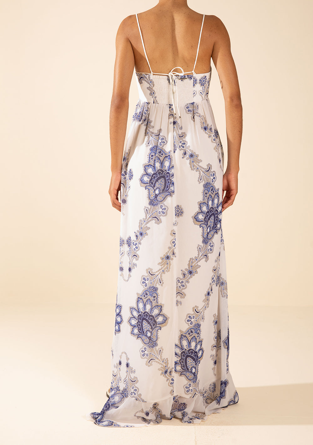 Vestido Suelto Escote en la Espalda Con Tirante Largo