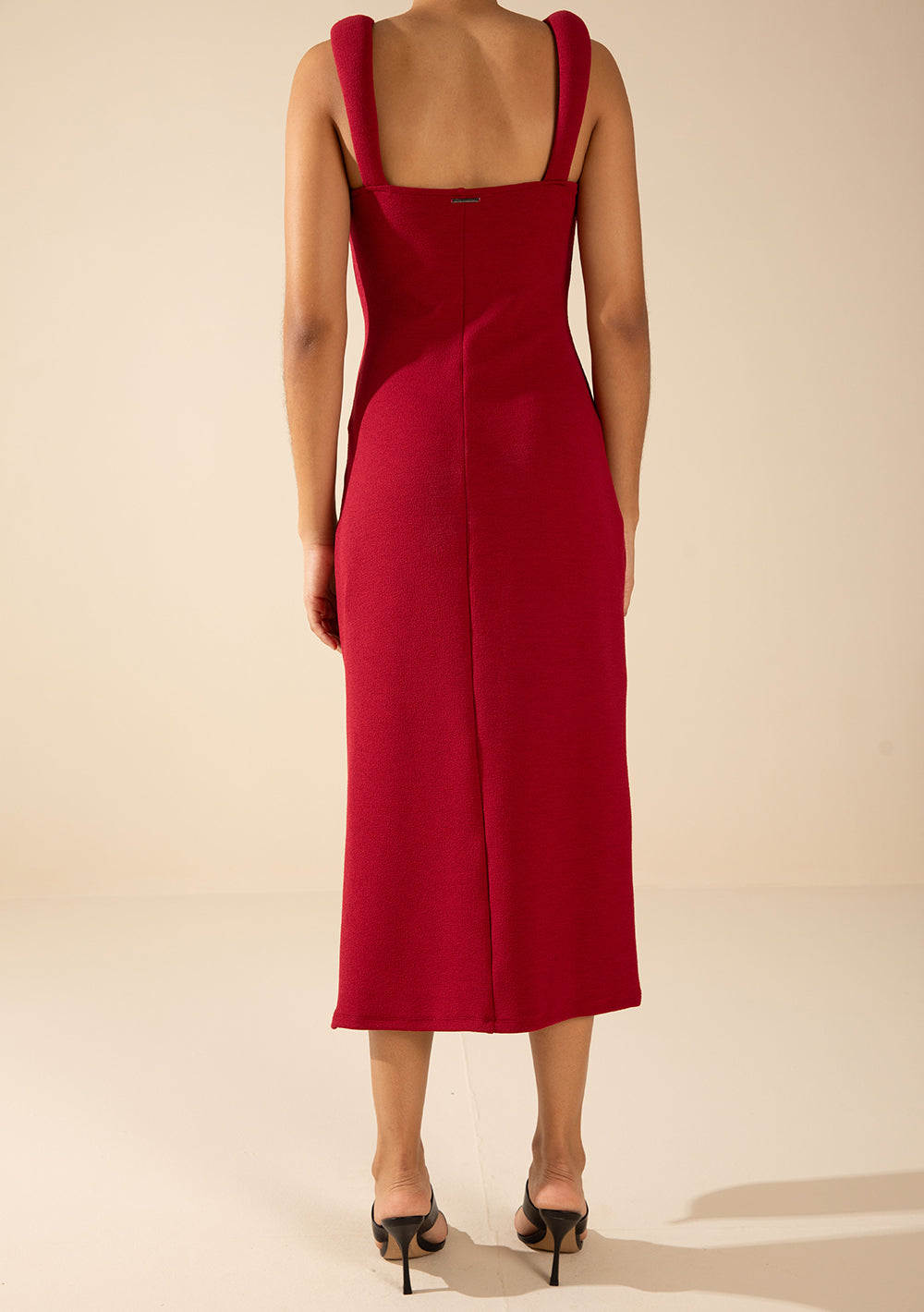 Vestido Ajustado Con Tirante Midi