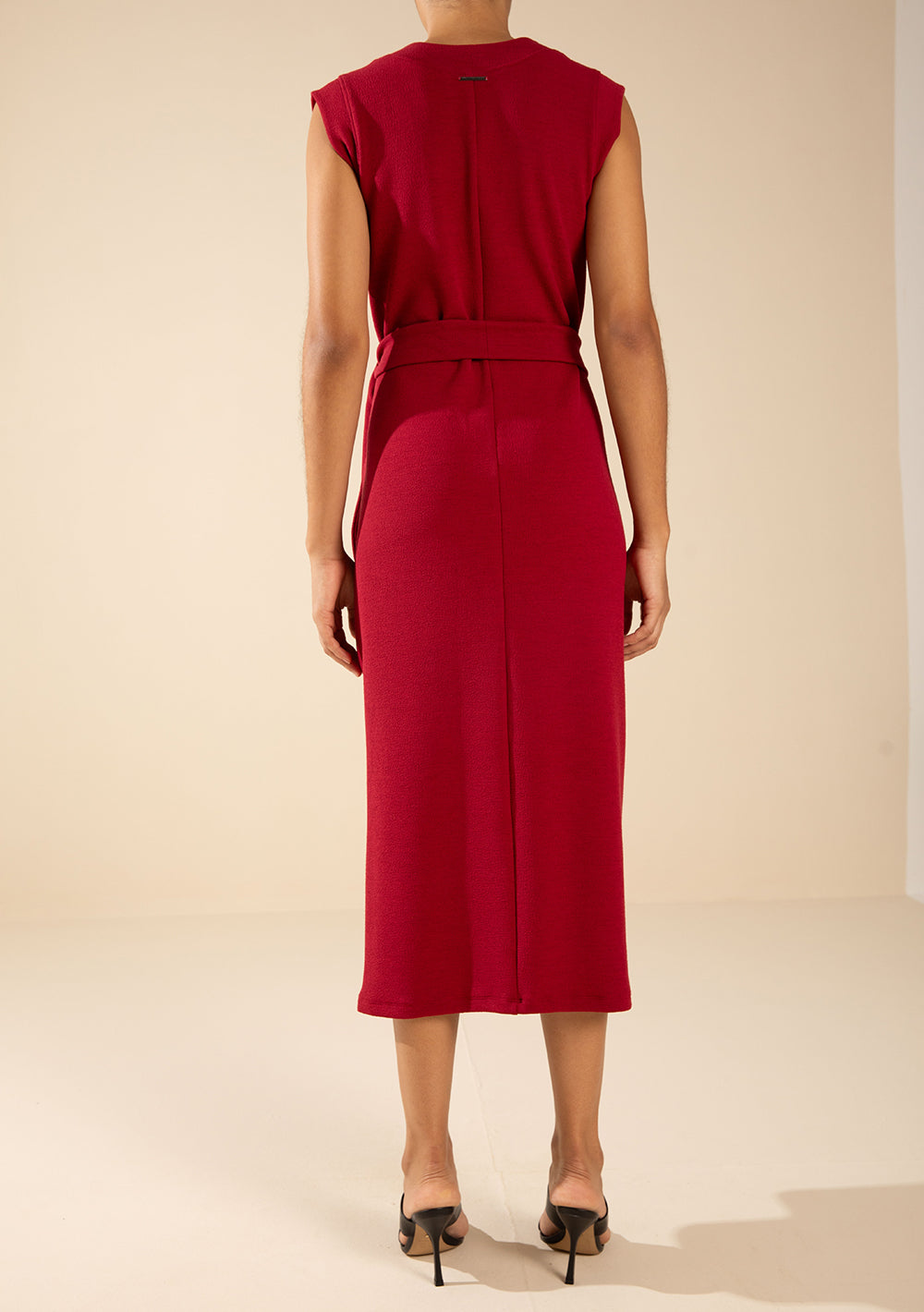Vestido Ajustado Escote en V Sin Mangas Midi