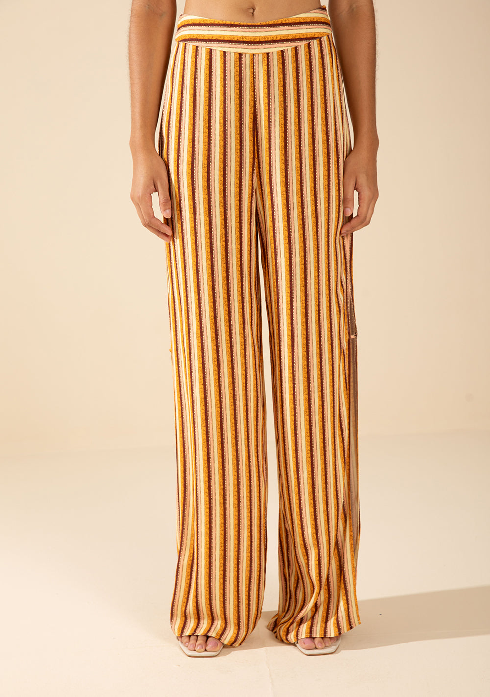 Pantalón Recto Tiro Alto