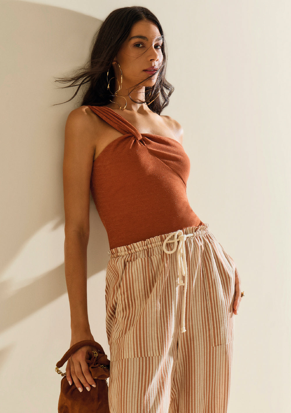 Body De Un Solo Hombro Sin Mangas