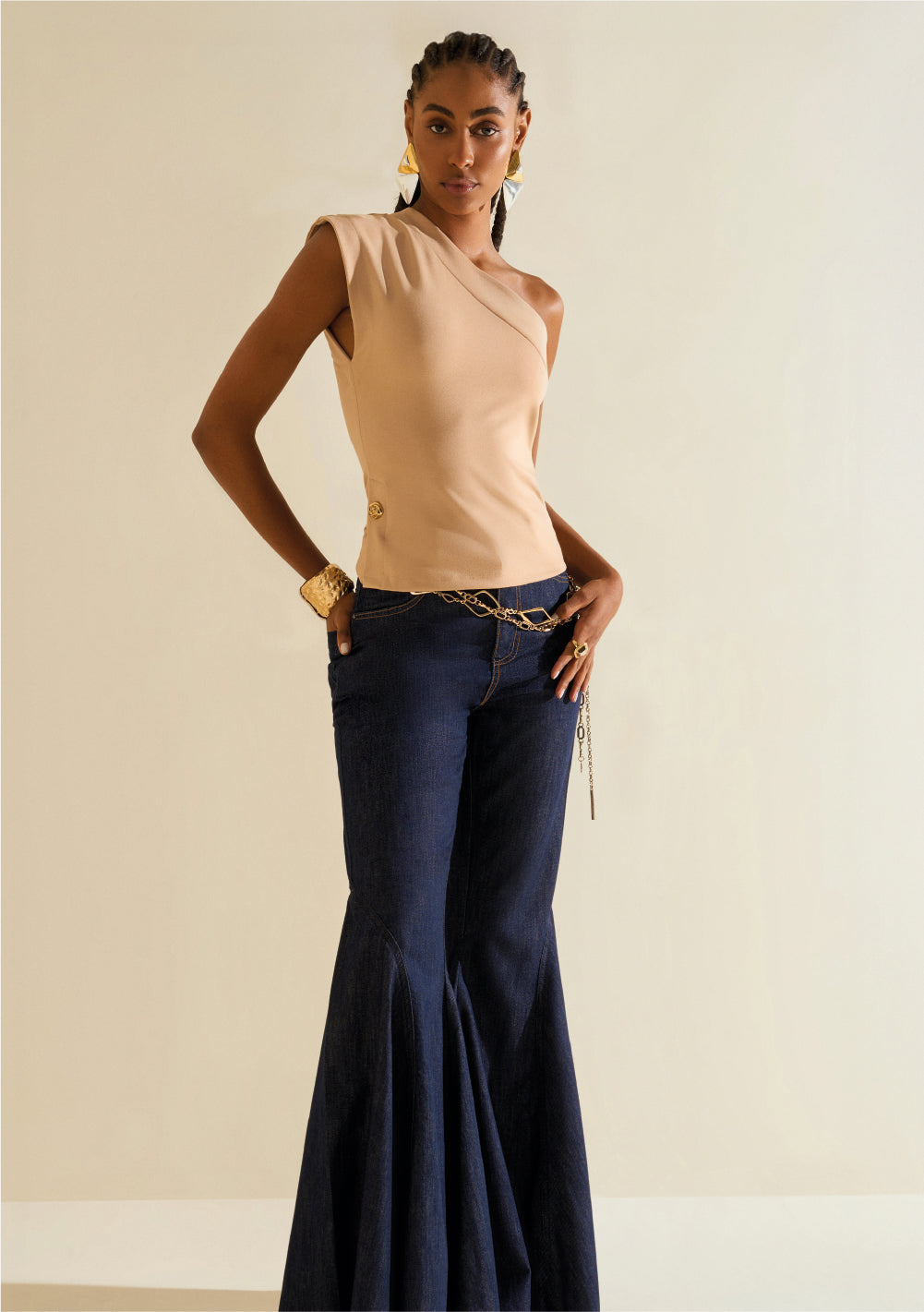 Blusa Ajustada De Un Solo Hombro Mangas Cortas