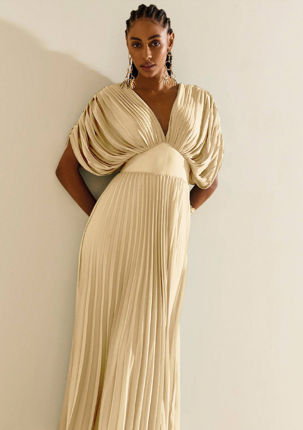 Vestido Ajustado Escote En V Mangas Cortas