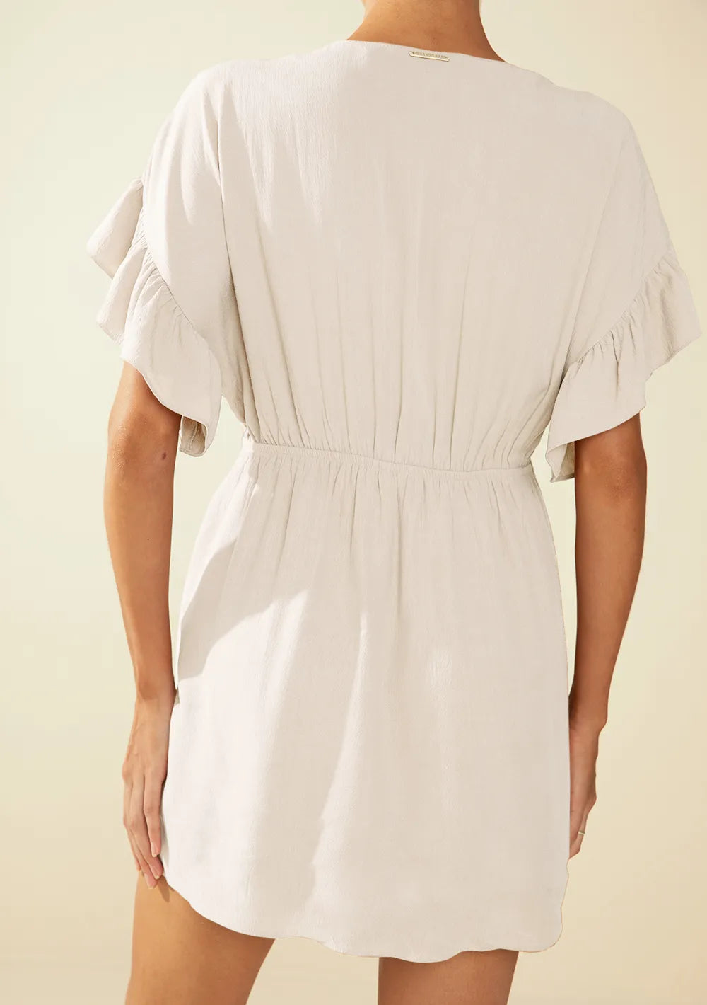 Vestido Ajustado Escote Cruzado Mangas Cortas Corto