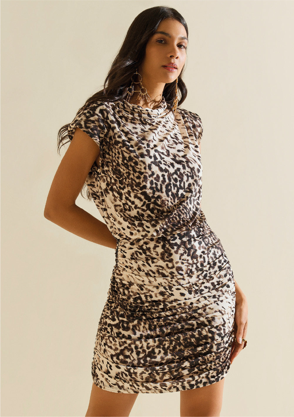 Vestido Ajustado Escote Redondo Sin Mangas Corto