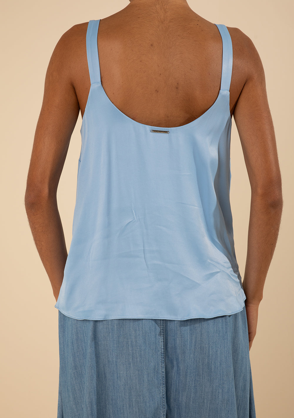 Regata Suelta Escote En V