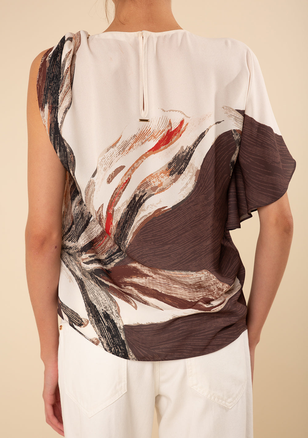 Blusa Suelta Cuello Alto Mangas Cortas