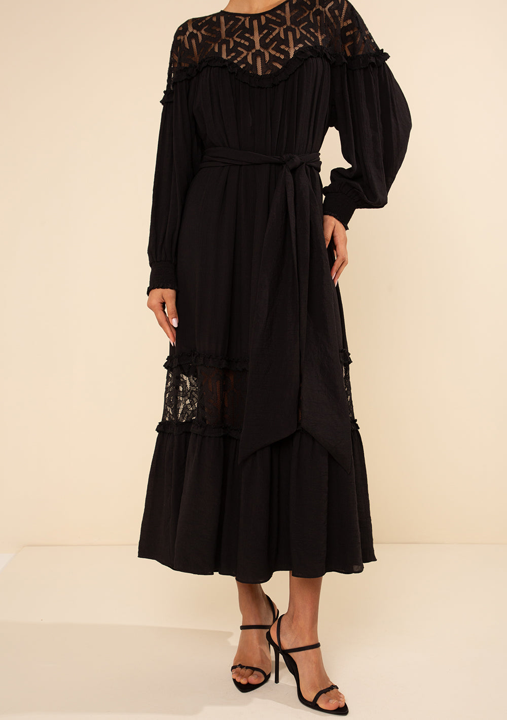 Vestido Midi Suelto Escote Redondo Mangas Largas