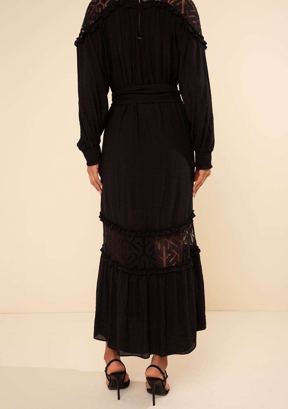 Vestido Midi Suelto Escote Redondo Mangas Largas