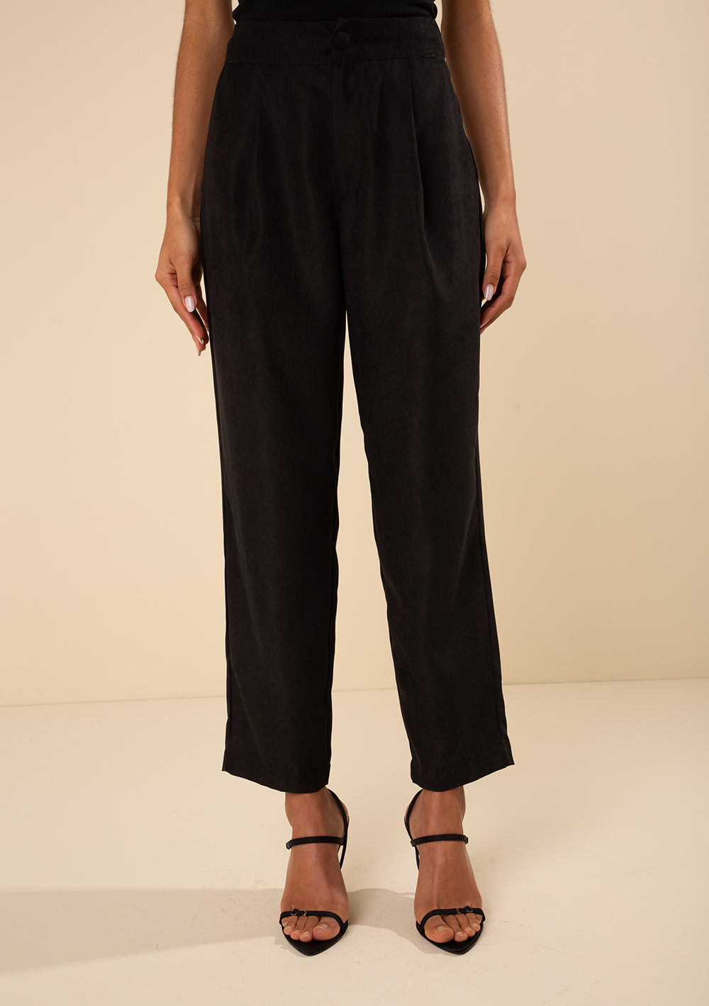 Pantalón Carrot Tiro Alto
