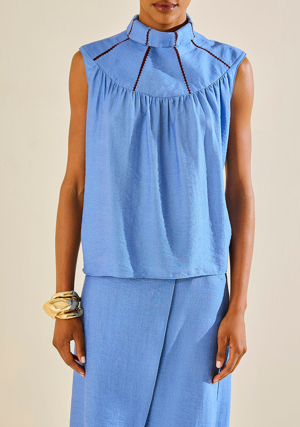 Top Suelto Cuello Alto