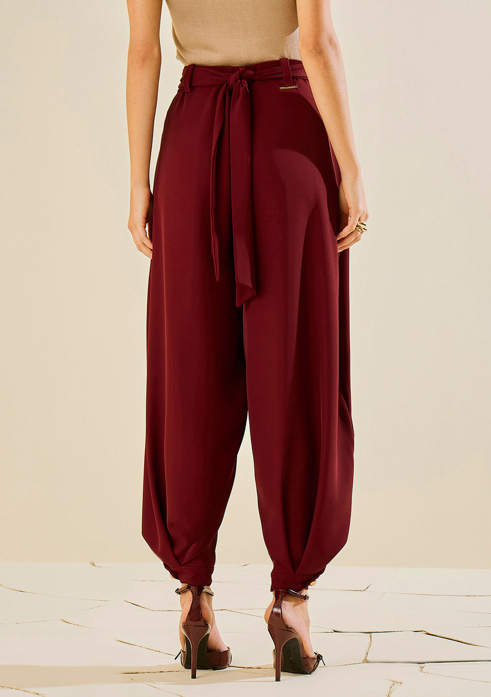 Pantalón Carrot Tiro Alto