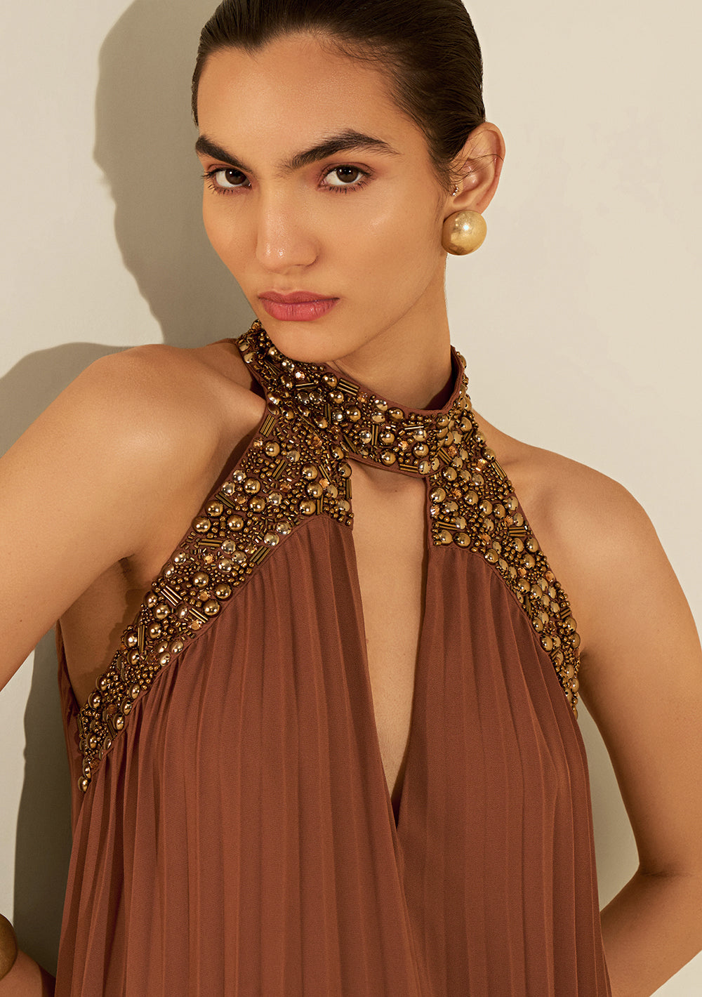 Vestido Largo Suelto Cuello Alto Sin Mangas