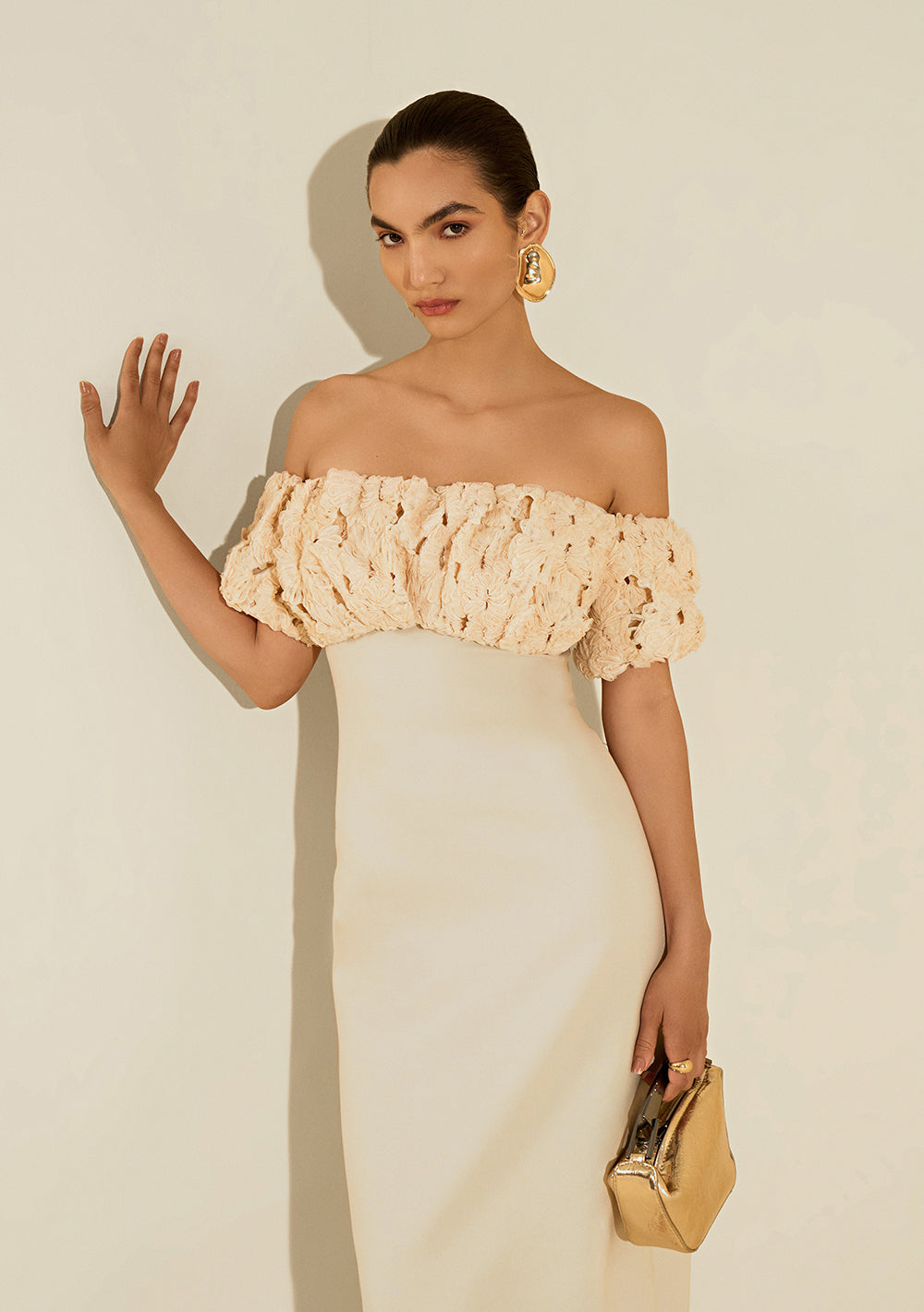 Vestido Midi Ajustado Hombro A Hombro Sin Mangas