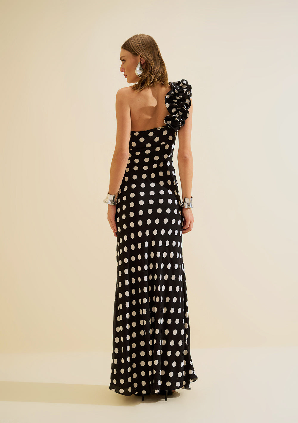 Vestido Largo Ajustado Escote Recto Sin Mangas