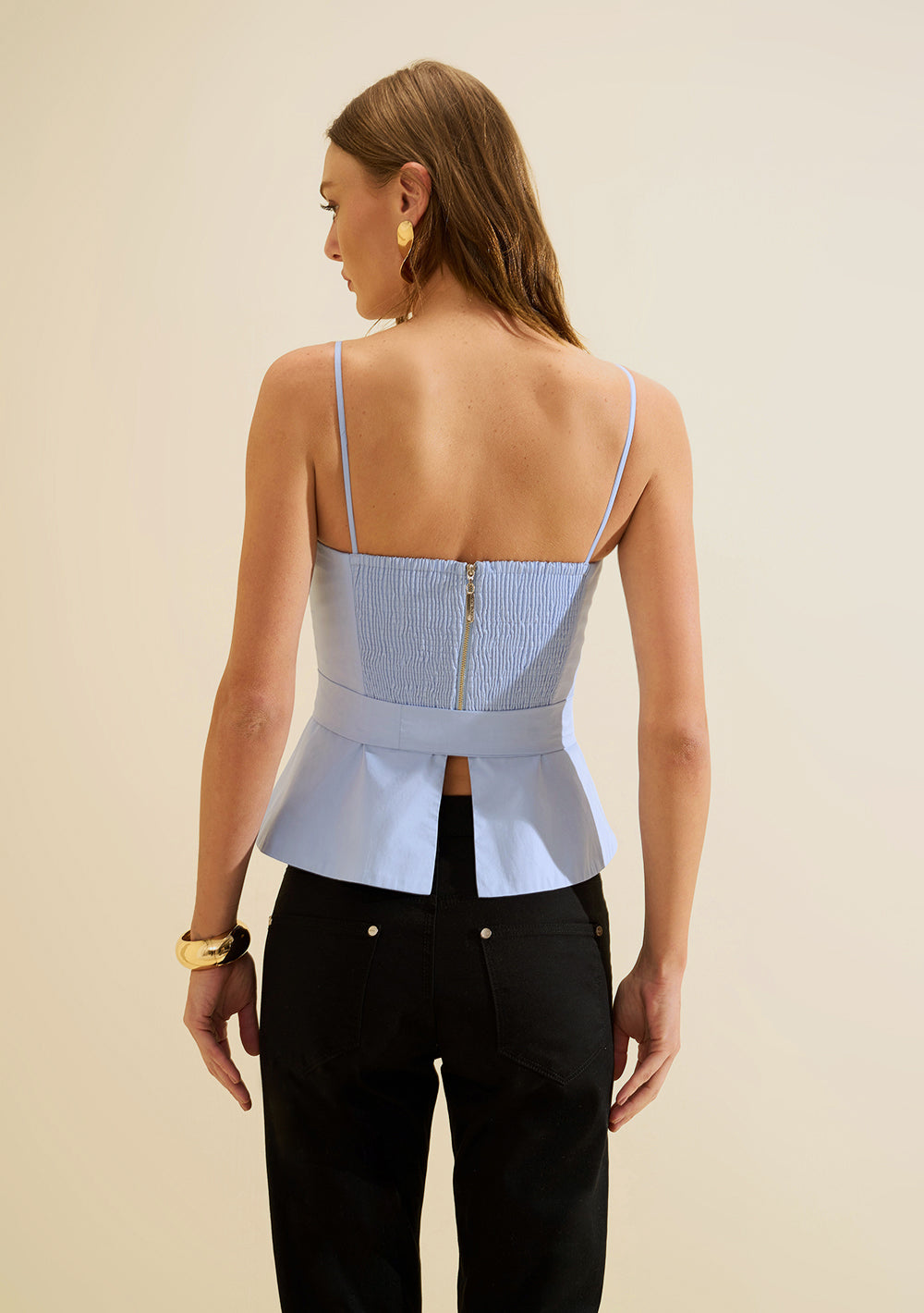 Blusa Ajustada Escote Recto Sin Tirantes