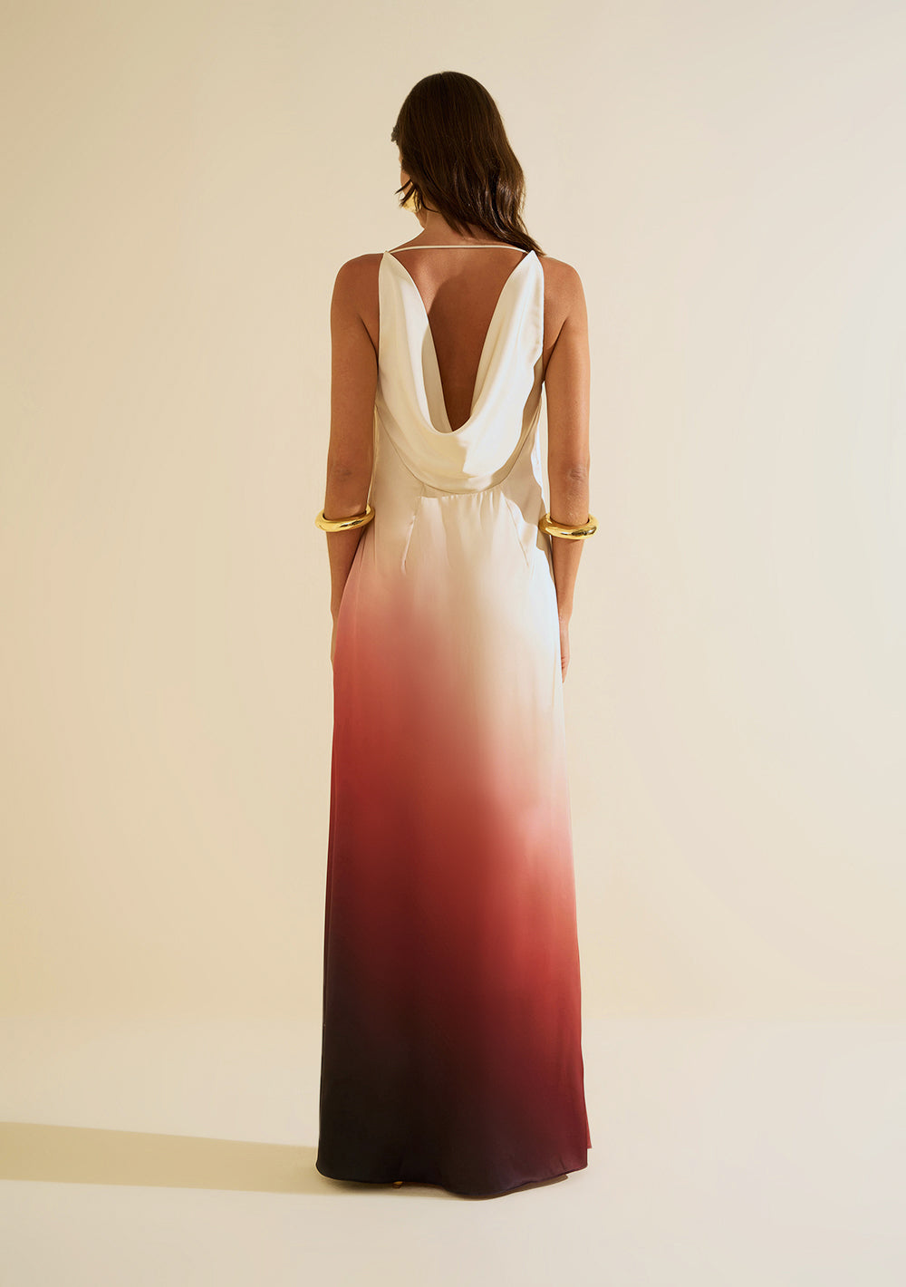 Vestido Largo Ajustado Escote en V Con Tirantes