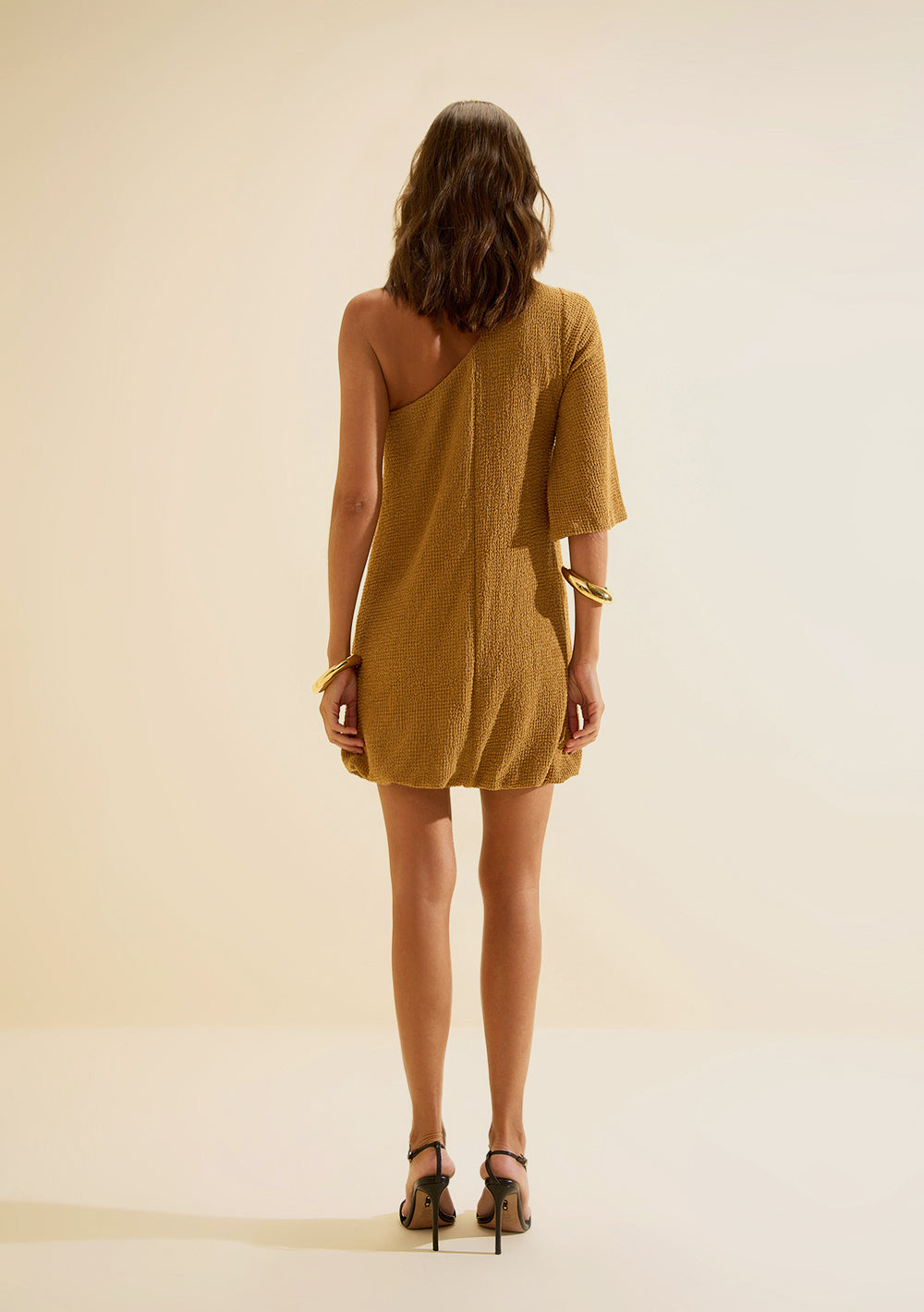Vestido Corto Suelto Un Hombro Mangas 7/8
