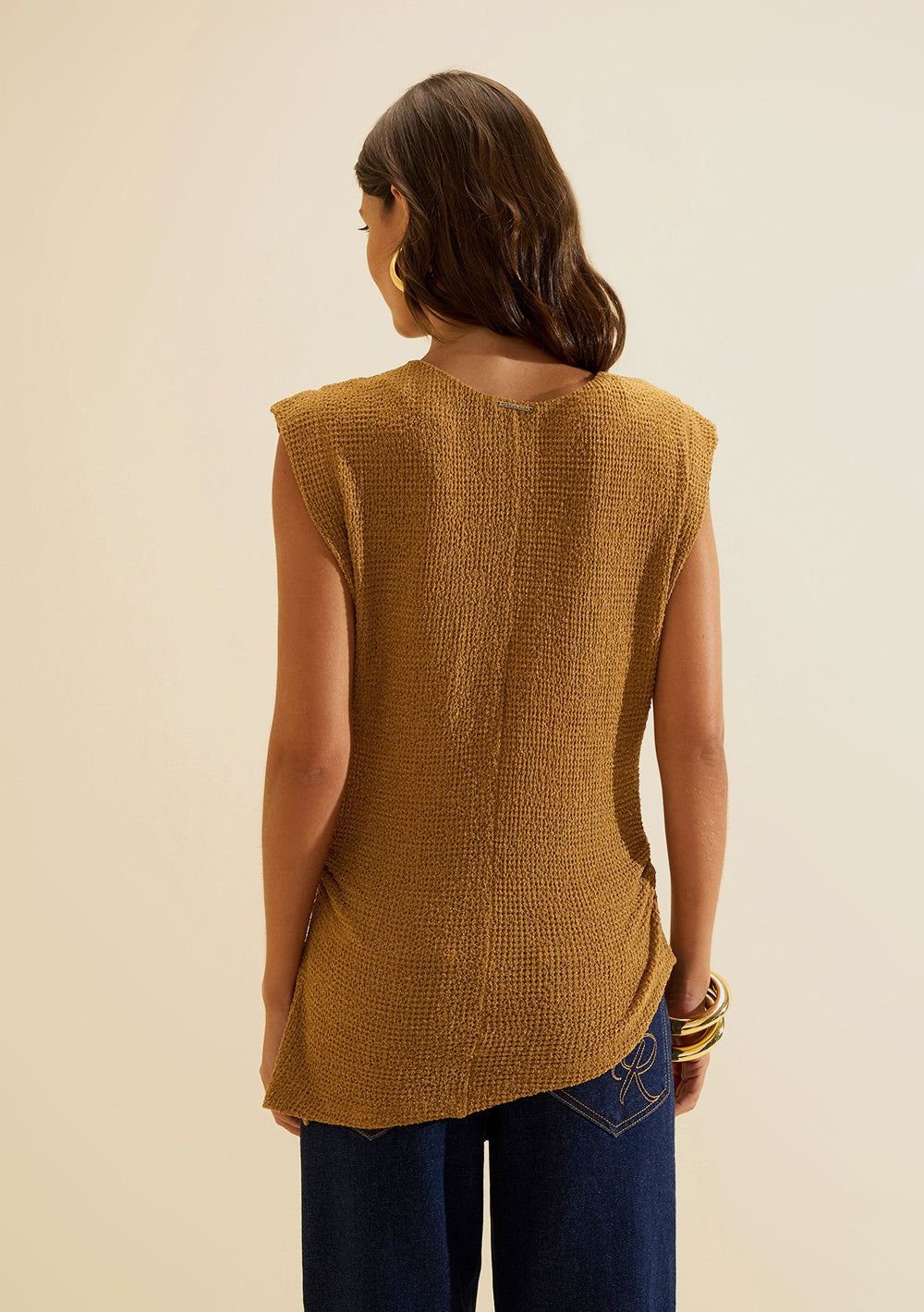 Blusa Ajustada Cuello Redondo Mangas Cortas
