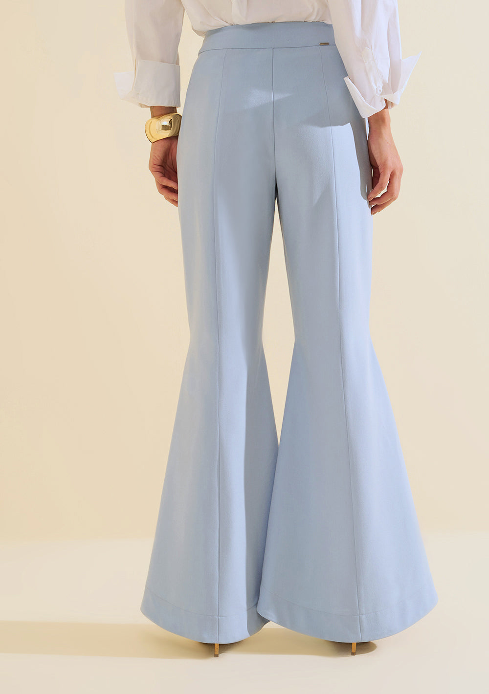 Pantalón Flare Tiro Alto