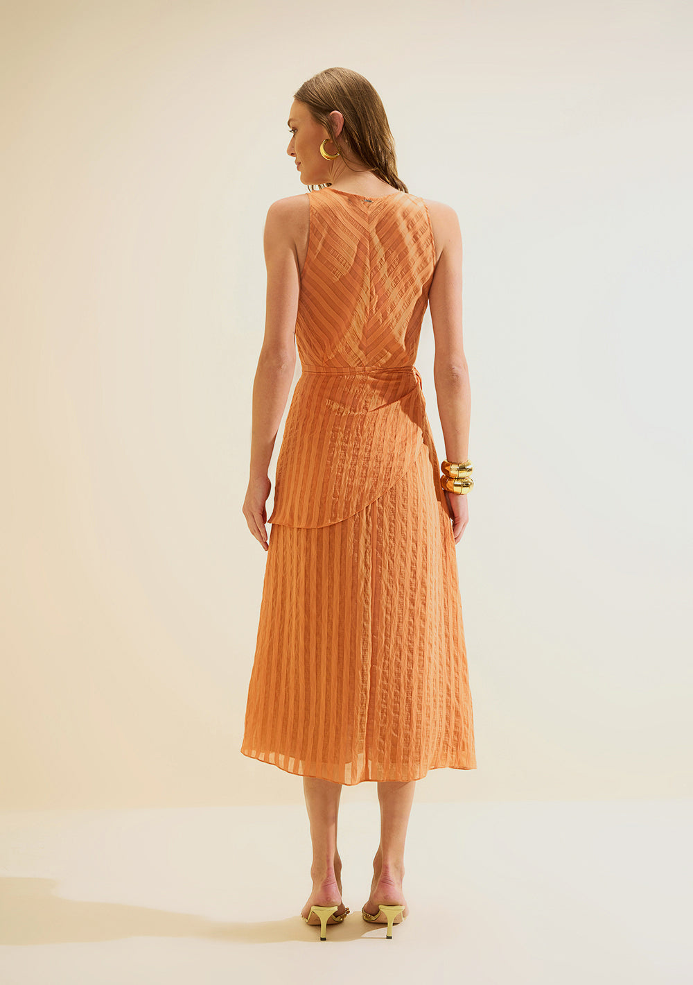 Vestido Midi Ajustado Escote en V Sin Mangas