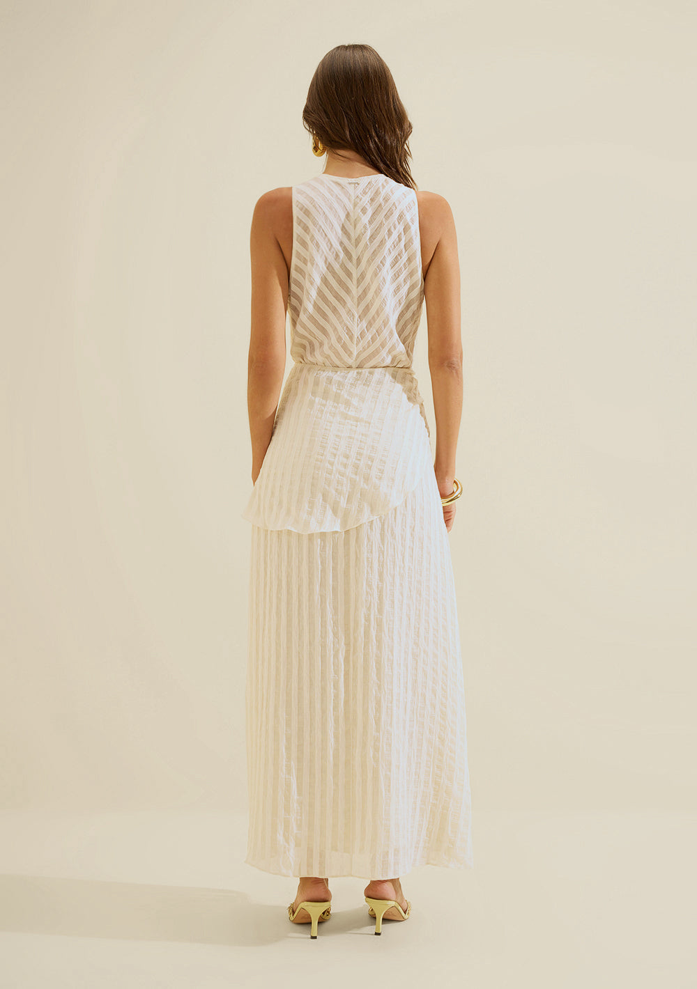 Vestido Midi Ajustado Escote en V Sin Mangas