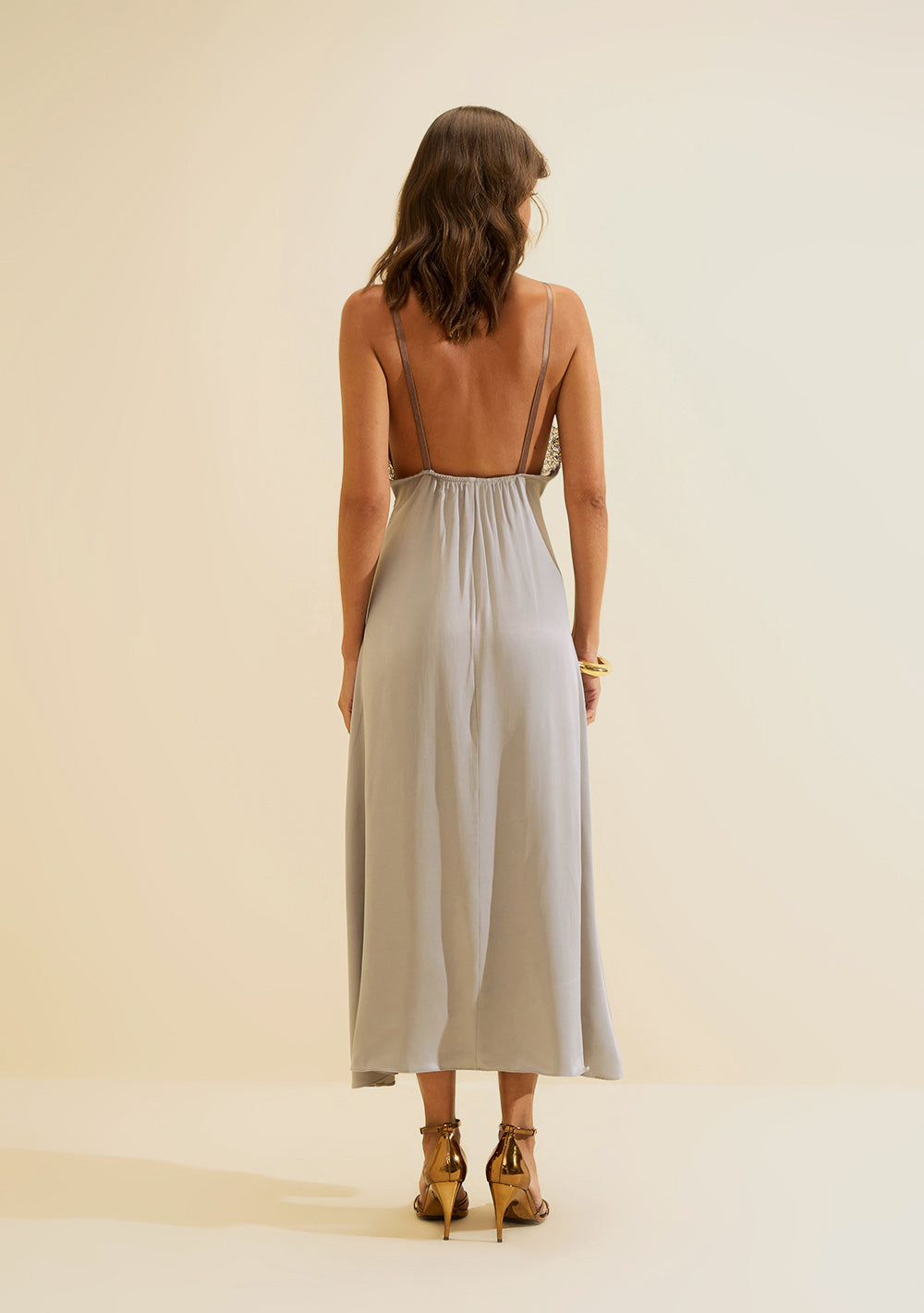 Vestido Midi Suelto Escote en V Con Tirantes