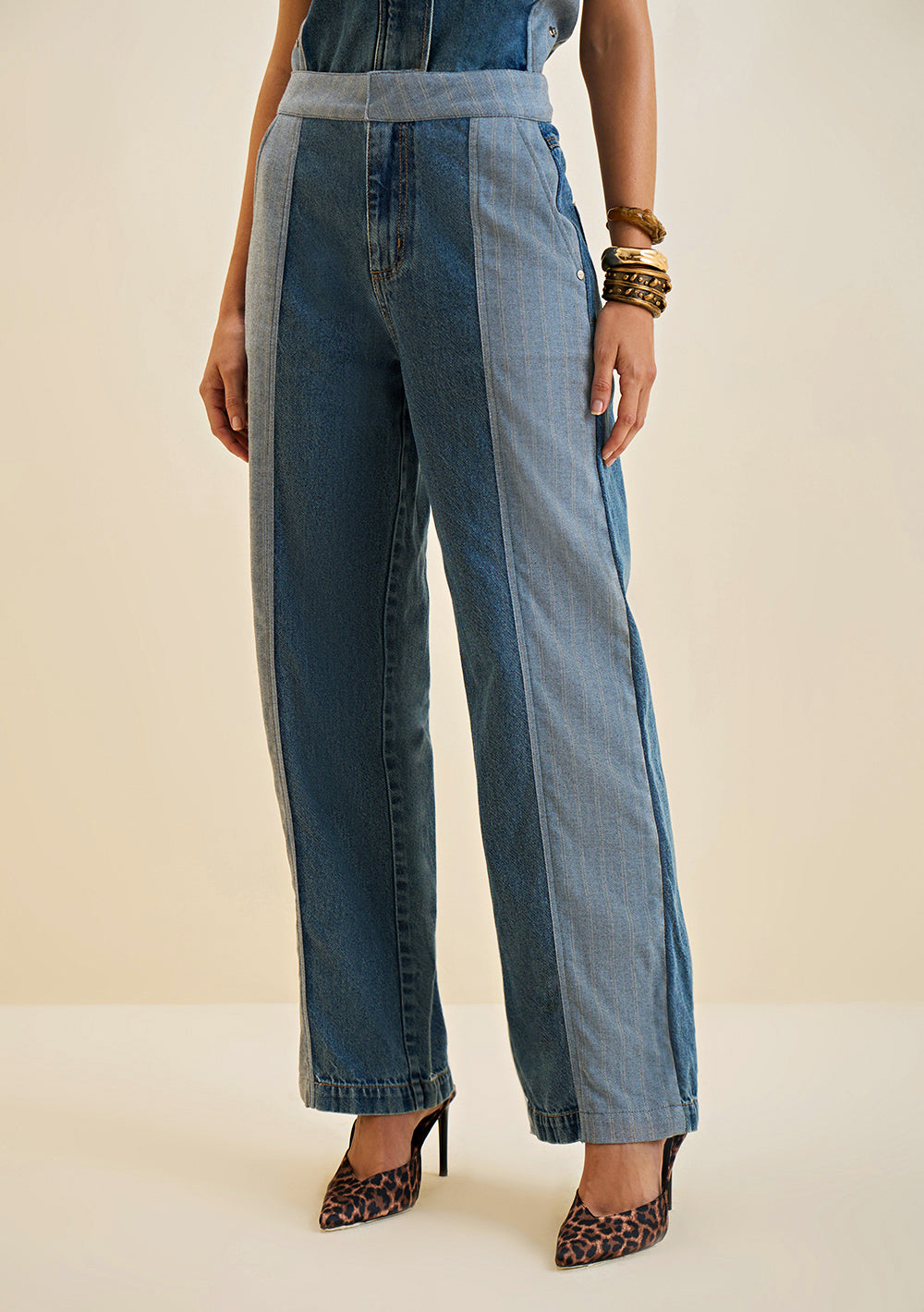 Jeans Wide Tiro Alto