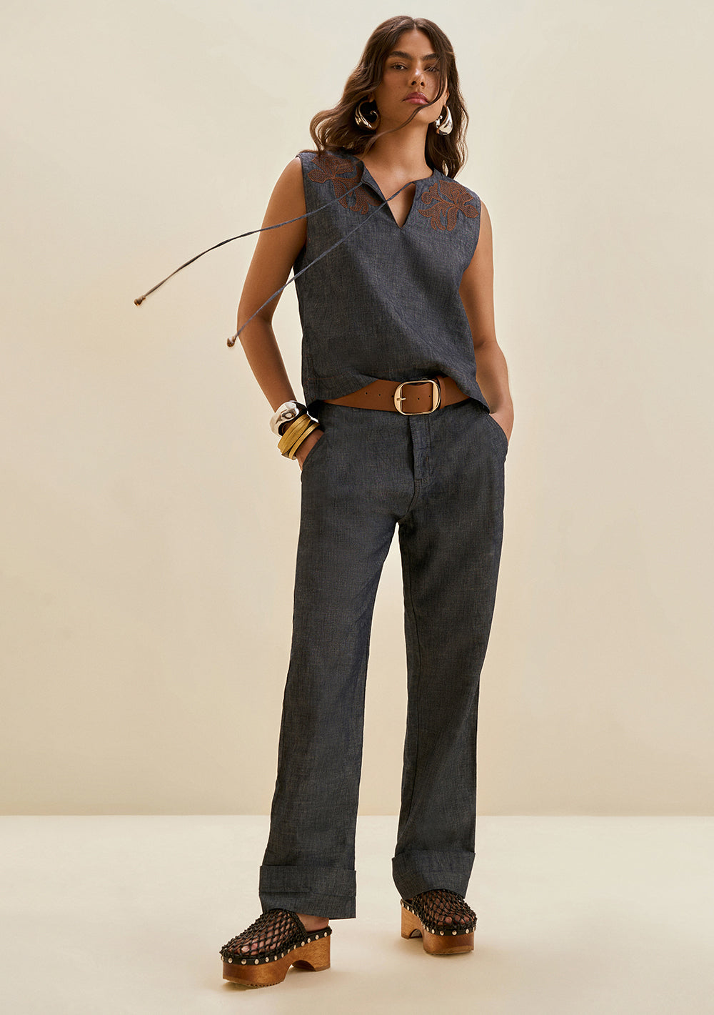 Blusa Suelta Escote Canoa Sin Tirantes