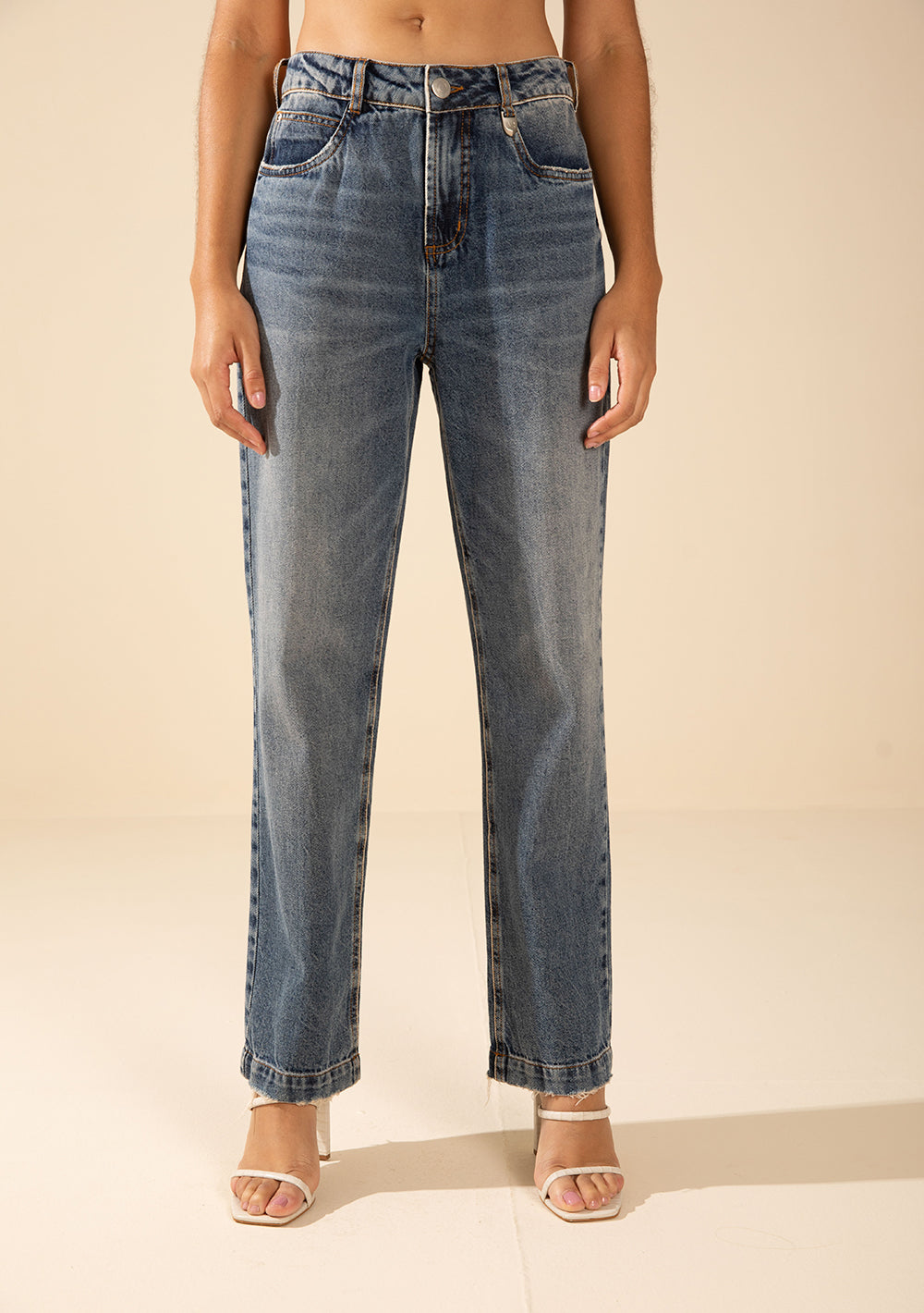 Jeans Recto Tiro Medio