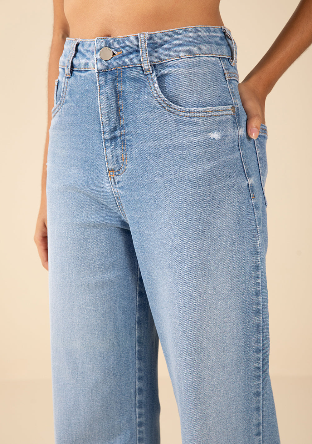 Jeans Wide Tiro Alto