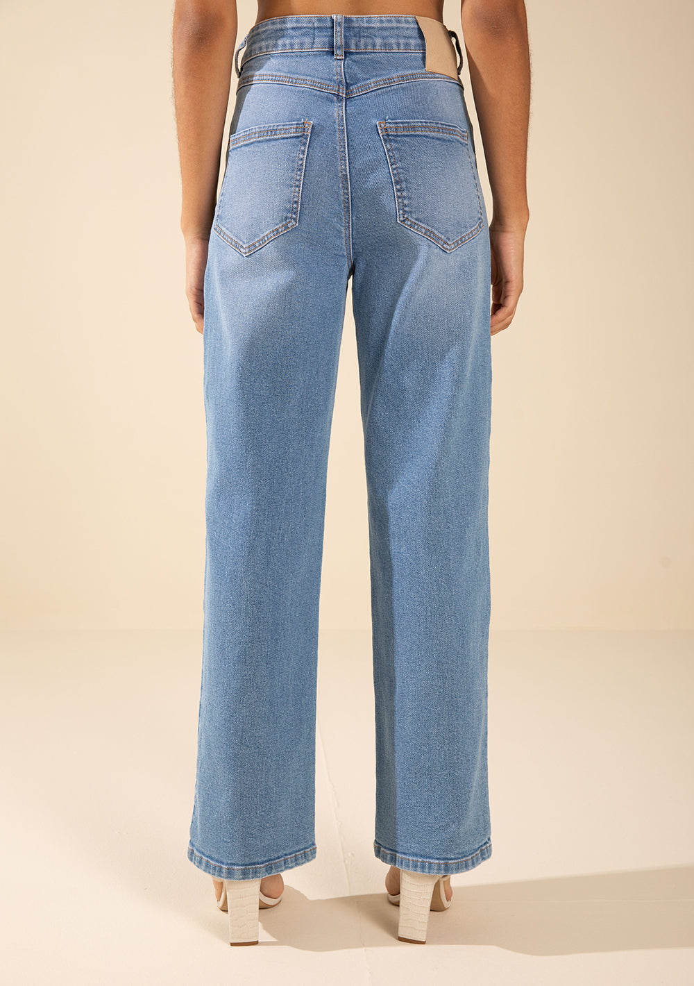 Jeans Wide Tiro Alto