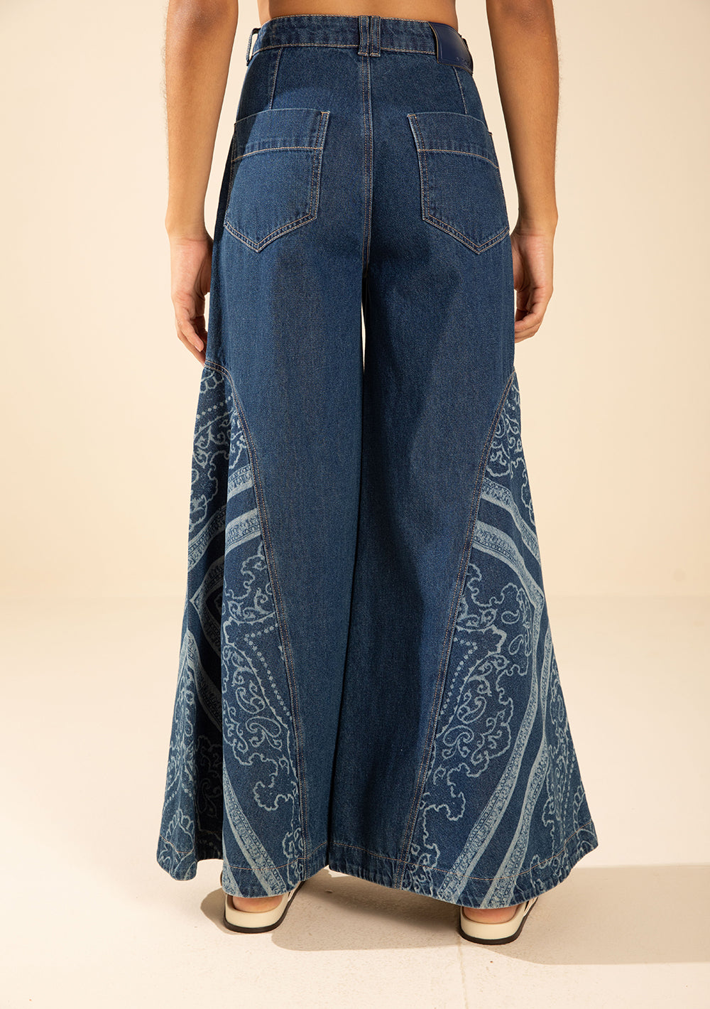Jeans Pantalona Tiro Alto