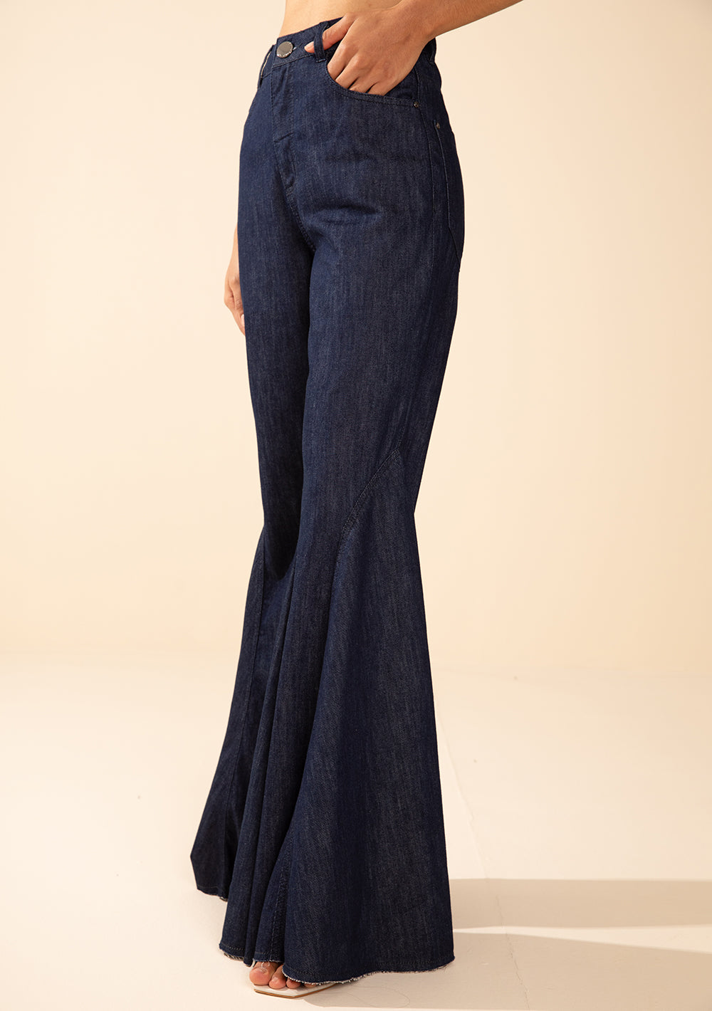 Pantalón Flare Tiro Alto