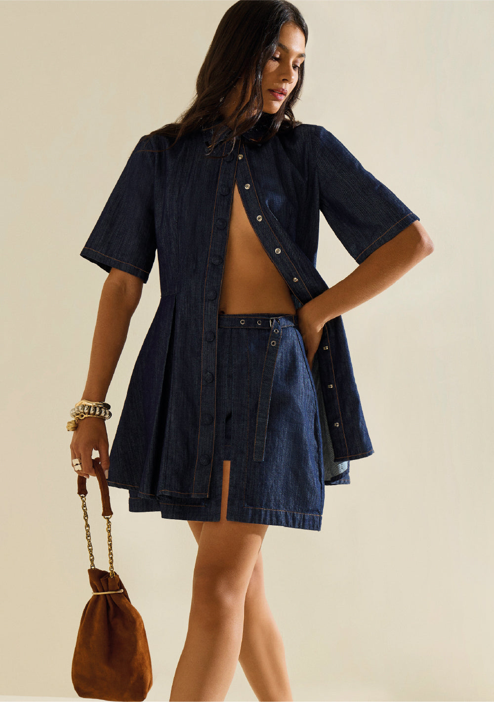 Shorts Amplio Tiro Alto